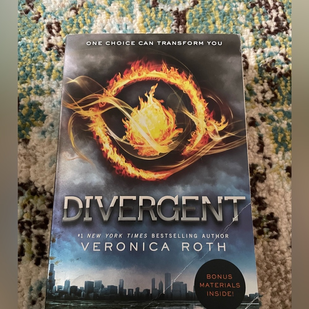 Book - divergent